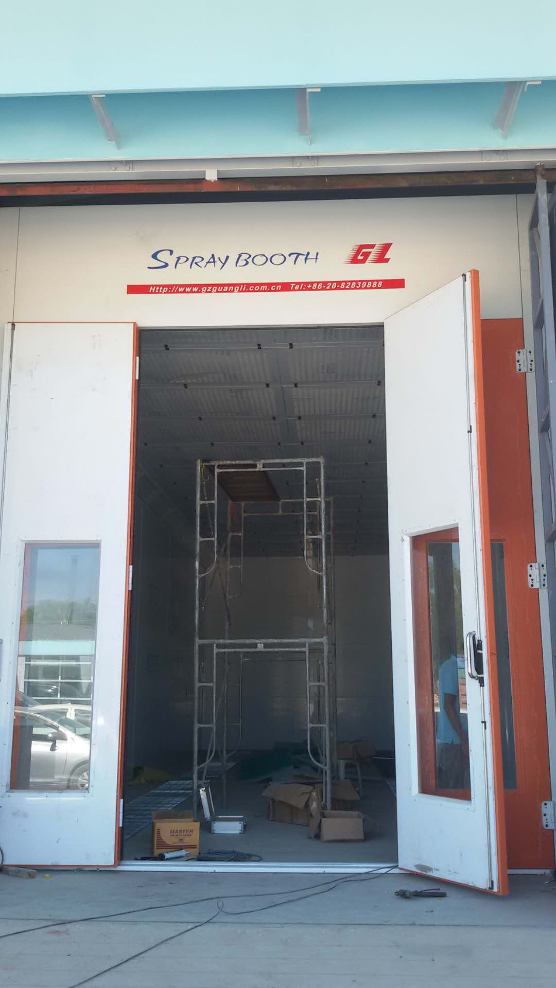 Large vehicle Spray booth